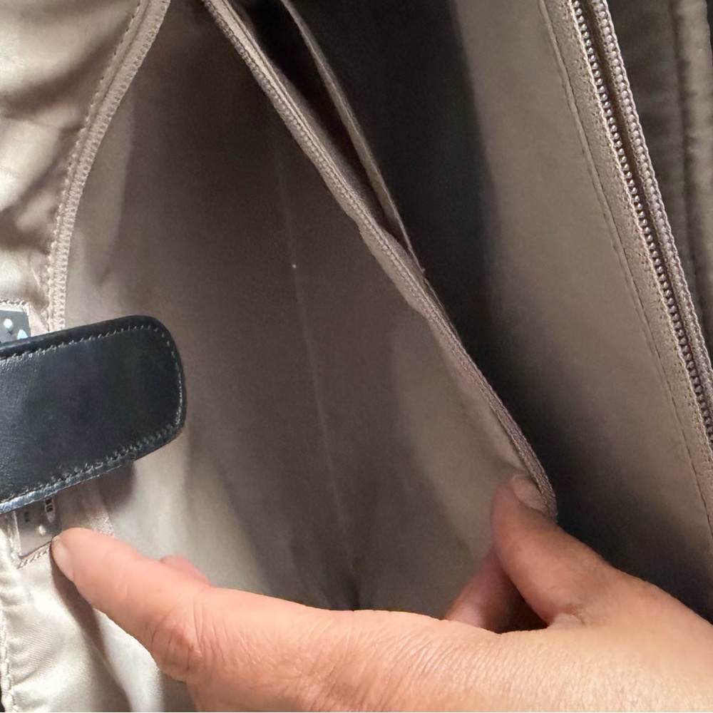 Briggs & Riley Tan Interior Bag - Picture 4 of 9